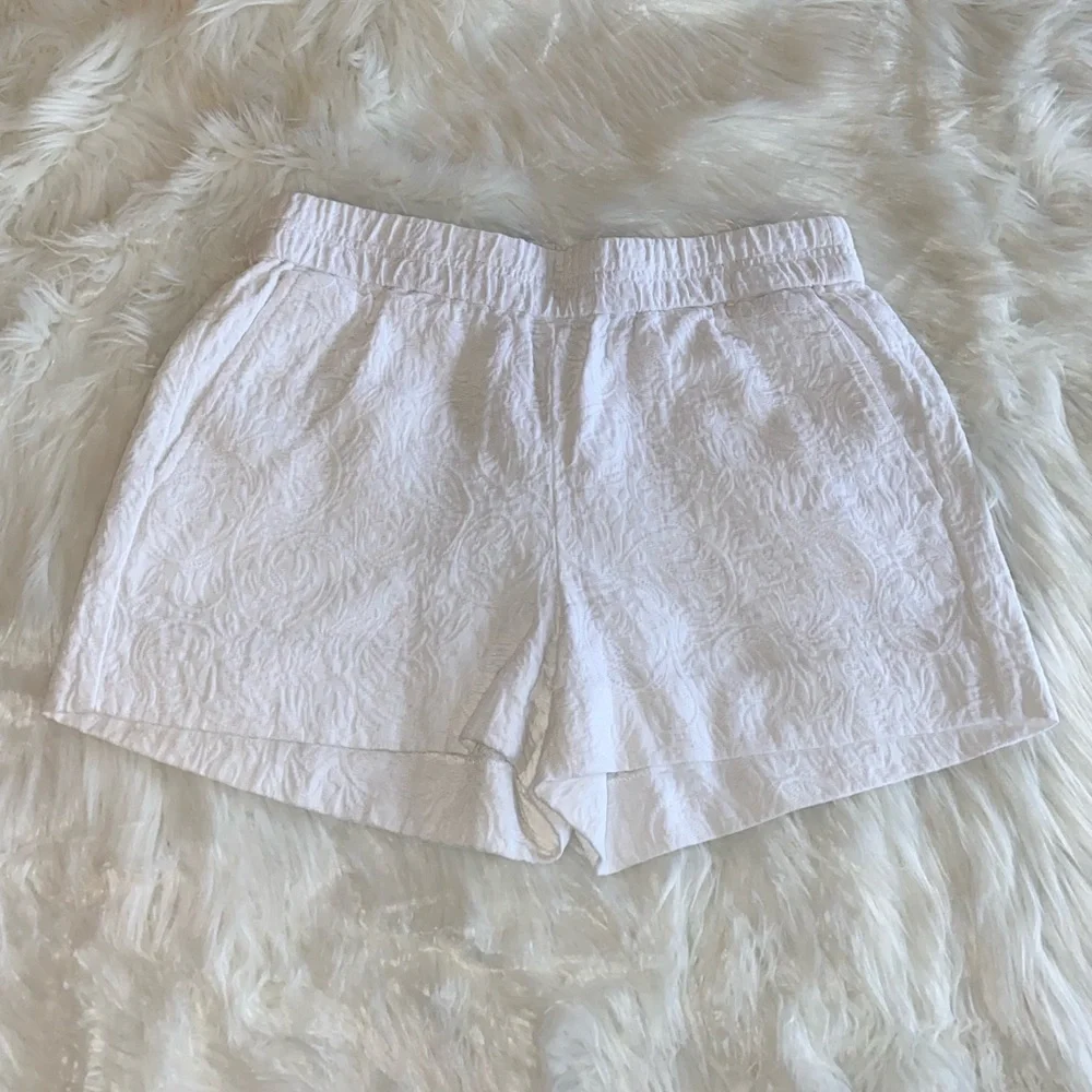 J.Crew size 0 white patterned plush soft shorts